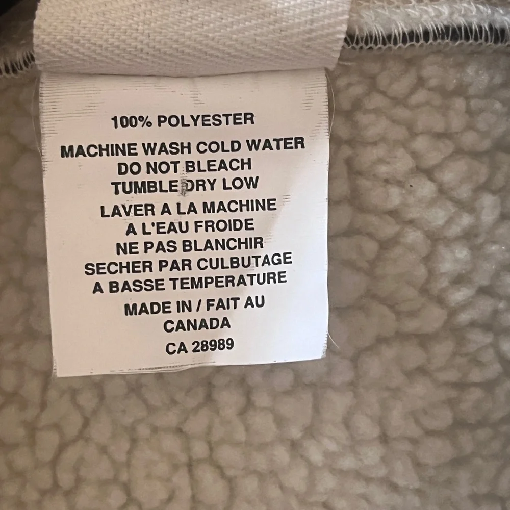 Cozy Black & Cream Sherpa-Trim Vest - Picture 3 of 4